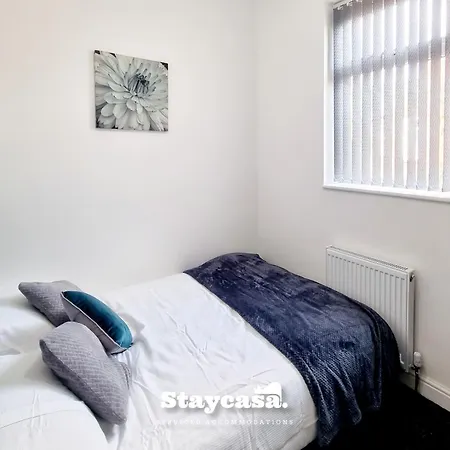 Cowesby Co-Living - Private Room Self-Cater-3