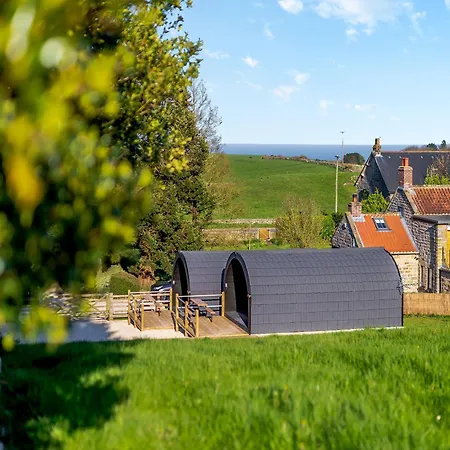 Farm View - Uk43708-3