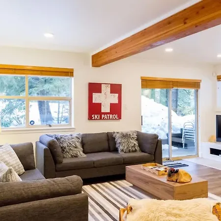 Ski In Out, Great Location, Free Shuttle Bus-2