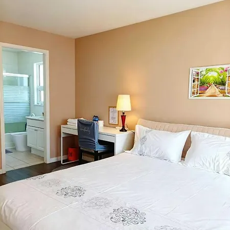 Cozy Home In Vancouver-2