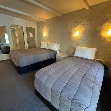 Parklane Motor Lodge-3