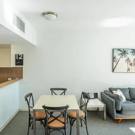 Swell Resort Burleigh Heads-3