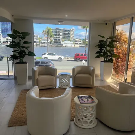 Spectrum Holiday Apartments-2