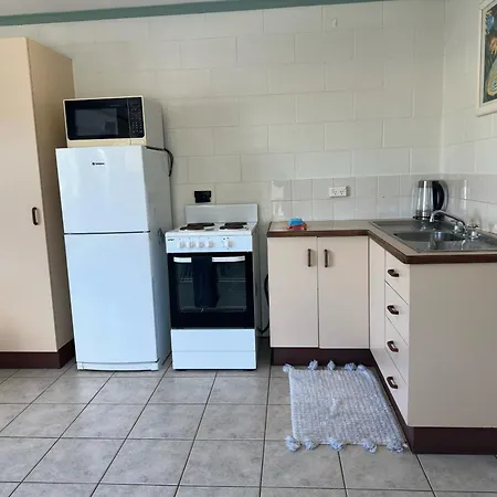 Coral Reef Apartments-3