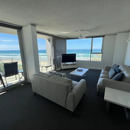 One The Esplanade Apartments On Surfers Paradise-3