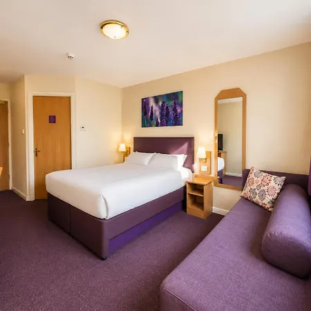 Stables Inn, Aintree-2