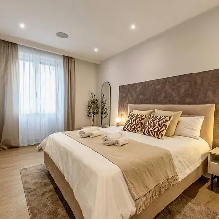 Elegant Apartment Near Pantheon-3