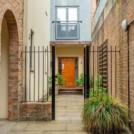 Blake Mews-3