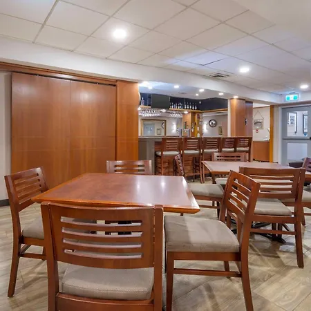 Best Western Plus Ottawa City Centre-3
