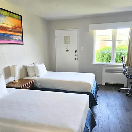 2400 Motel-2