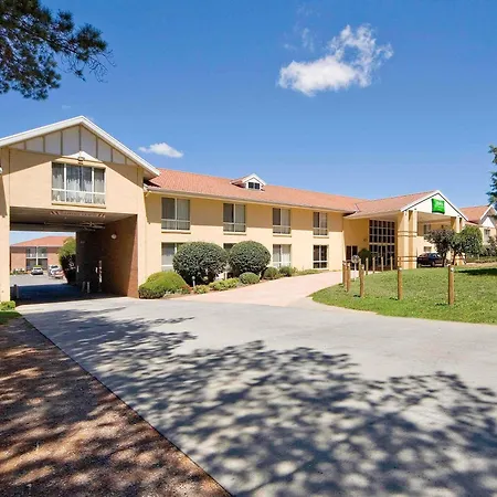 Ibis Styles Canberra-2