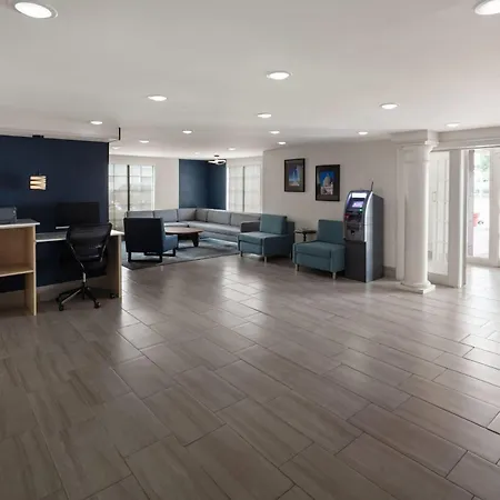 La Quinta Inn By Wyndham Omaha West-2