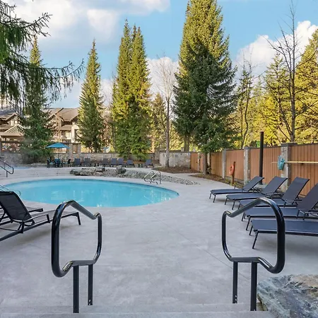 Hilton Grand Vacations Club Whistler-3