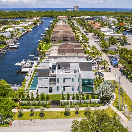 Three Story Waterfront Villa With Basketball And Mini Golf-3