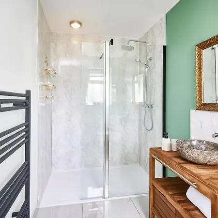 Popular With Families - Cinder Hill-2