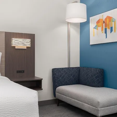 Holiday Inn Express & Suites Memphis East By Ihg-3