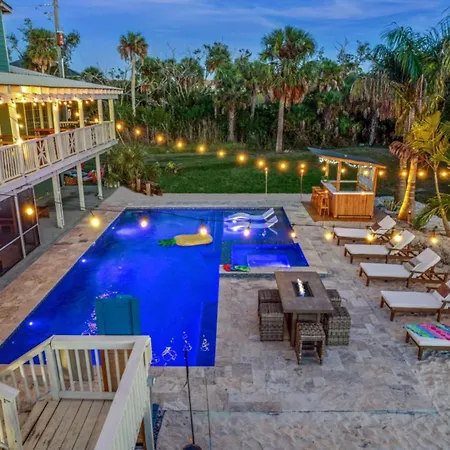Sleeps 40! 13Br•Heated Pool•Waterfront Resort•Spa-2