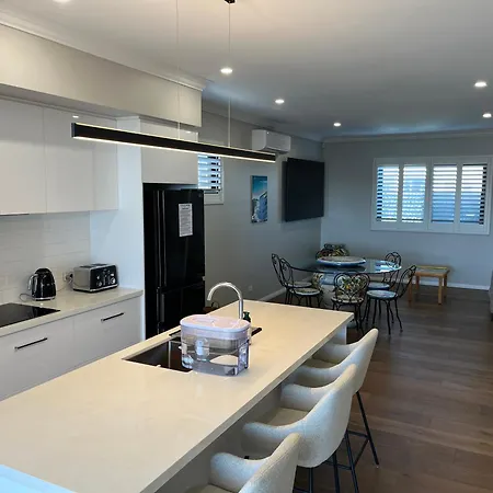 Beach House Perth-2