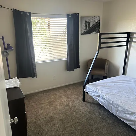 Cozy Hostel For Individuals-3