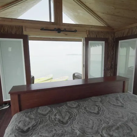 Tiki Suites Ocean Adventures-Floating Bungalows-3