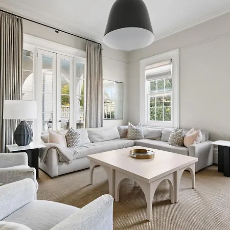 Thomas Waring House Sleeps 23 Multi-Unit Rental-2
