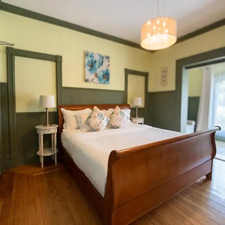 Niagara Grandview Boutique Hotel-3