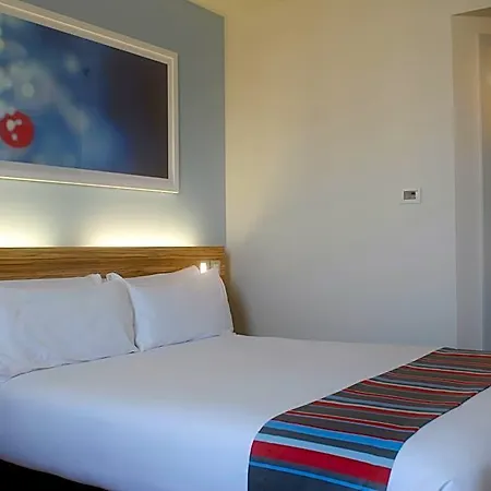 Travelodge Manchester Upper Brooks Street-2