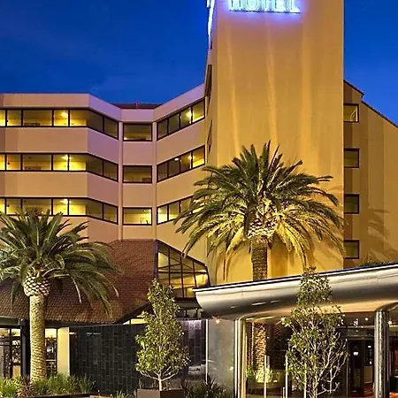 Lakes Hotel-2