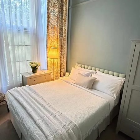 Georgian House Boutique B&B-2