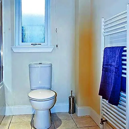 Hillview House Hostel Inverness-2