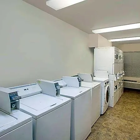 Woodspring Suites Jacksonville Beach Blvd-2