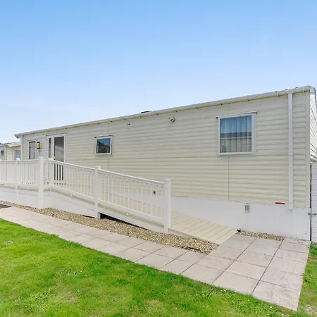 Riverside Holiday Village-3