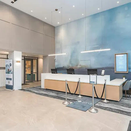 Sandman Signature Winnipeg Airport Hotel & Suites-3
