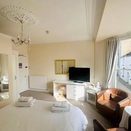 Myrtle House Hotel-3