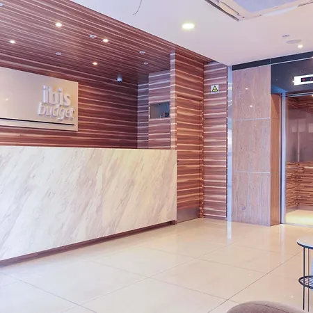 Ibis Budget Singapore Clove-2