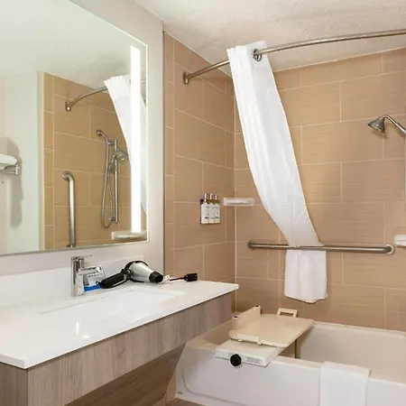 Holiday Inn Express & Suites Jacksonville Airport By Ihg-3