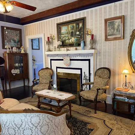 Penny Farthing Inn-2