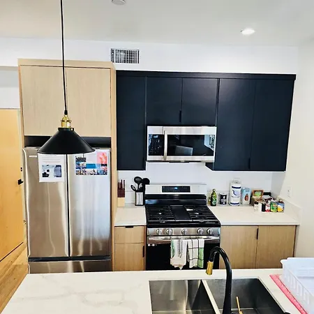 Hollywood Boutique Residences With Free Parking-3