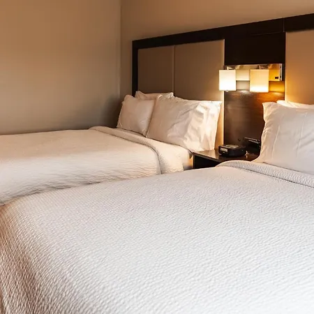 Holiday Inn Express Maspeth By Ihg-2