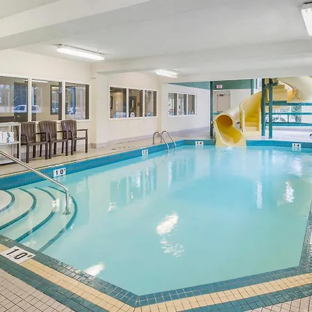 Comfort Inn & Suites Calgary - University-3