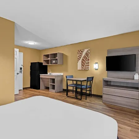 Mainstay Suites Charlotte - Executive Park-2