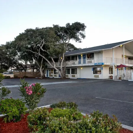 Vagabond Inn Monterey, Ca-2
