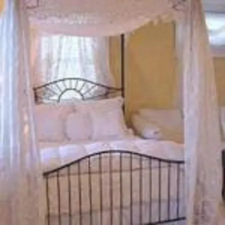 Cobb Lane Bed And Breakfast-3