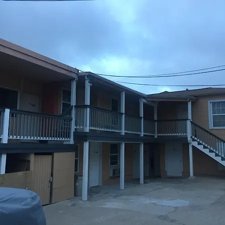 Surf Motel And Apartments-3