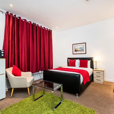 Surrey Quays House-2