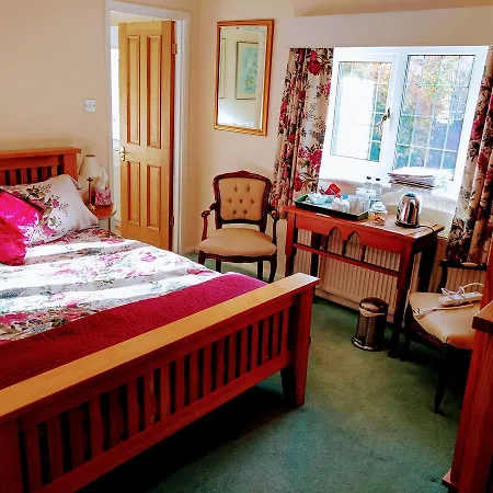 Grove House Bed & Breakfast-2