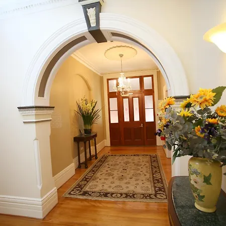 Darcy'S Hotel-3