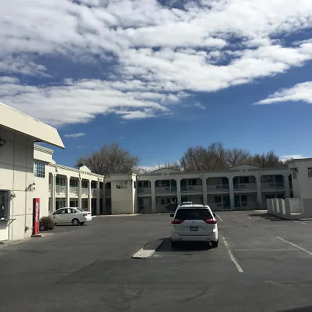 Howard Johnson By Wyndham Colorado Springs-2