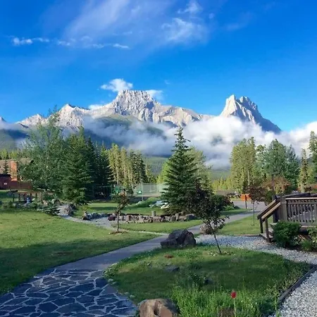 Banff Gate Mountain Resort-3