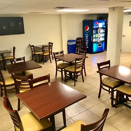 Days Inn By Wyndham Brooklyn Borough Park-2